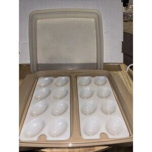 Vintage Tupperware Deviled Egg Keeper Container Complete 4pc